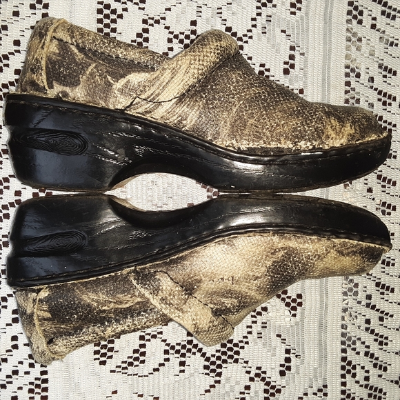 BOC Clogs - Picture 5 of 6